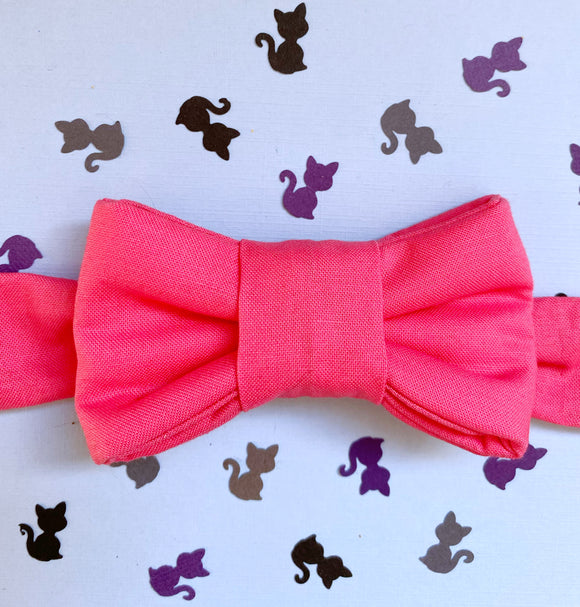 Bright pink Bow Tie Cat Collar
