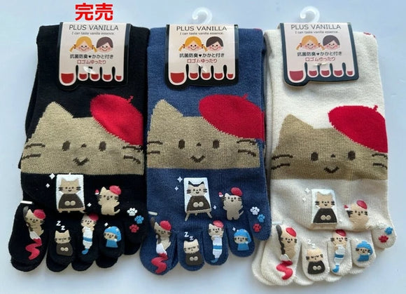 Cat toe socks