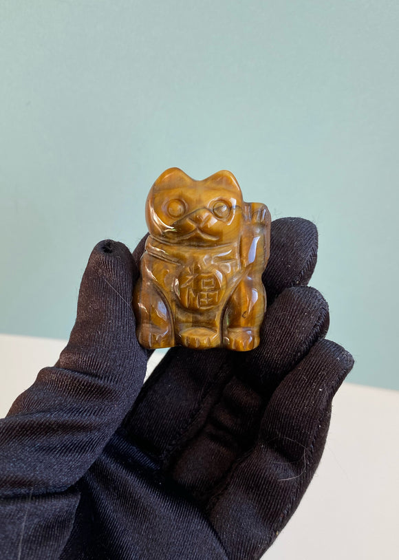 1.5” Tiger’s Eye Lucky Cat Carving