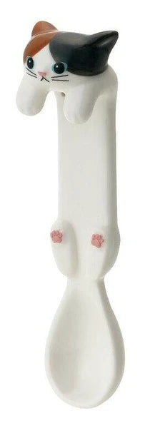 Calico cat hanging spoon